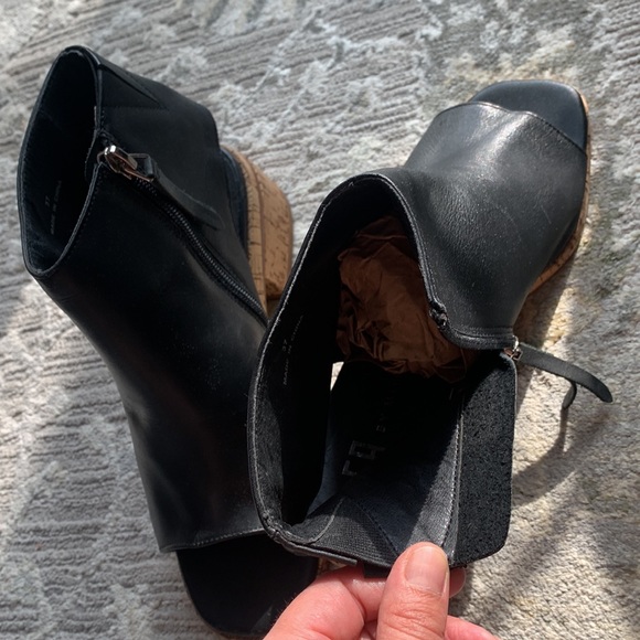 NEW E8 by Miista leather sandals - Picture 5 of 7